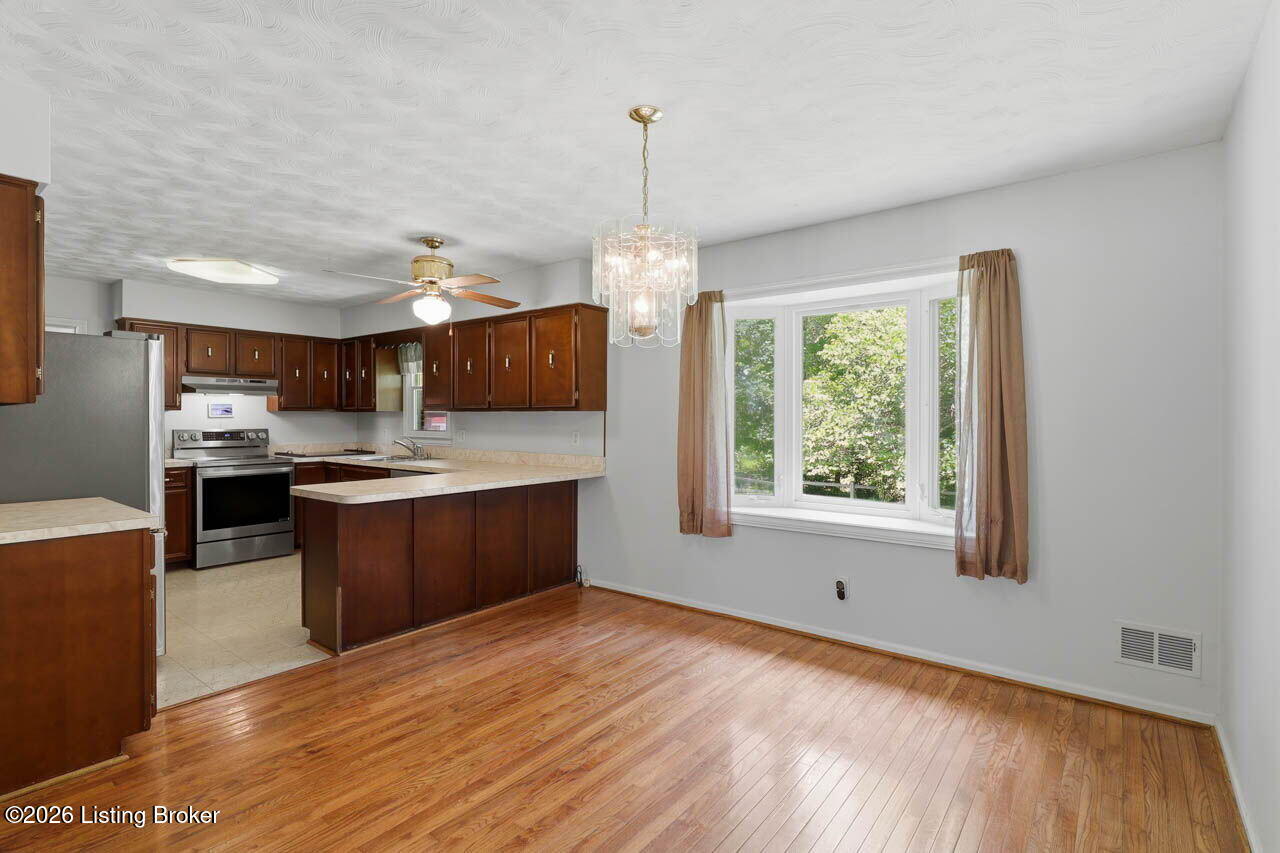 306 Pats Ln