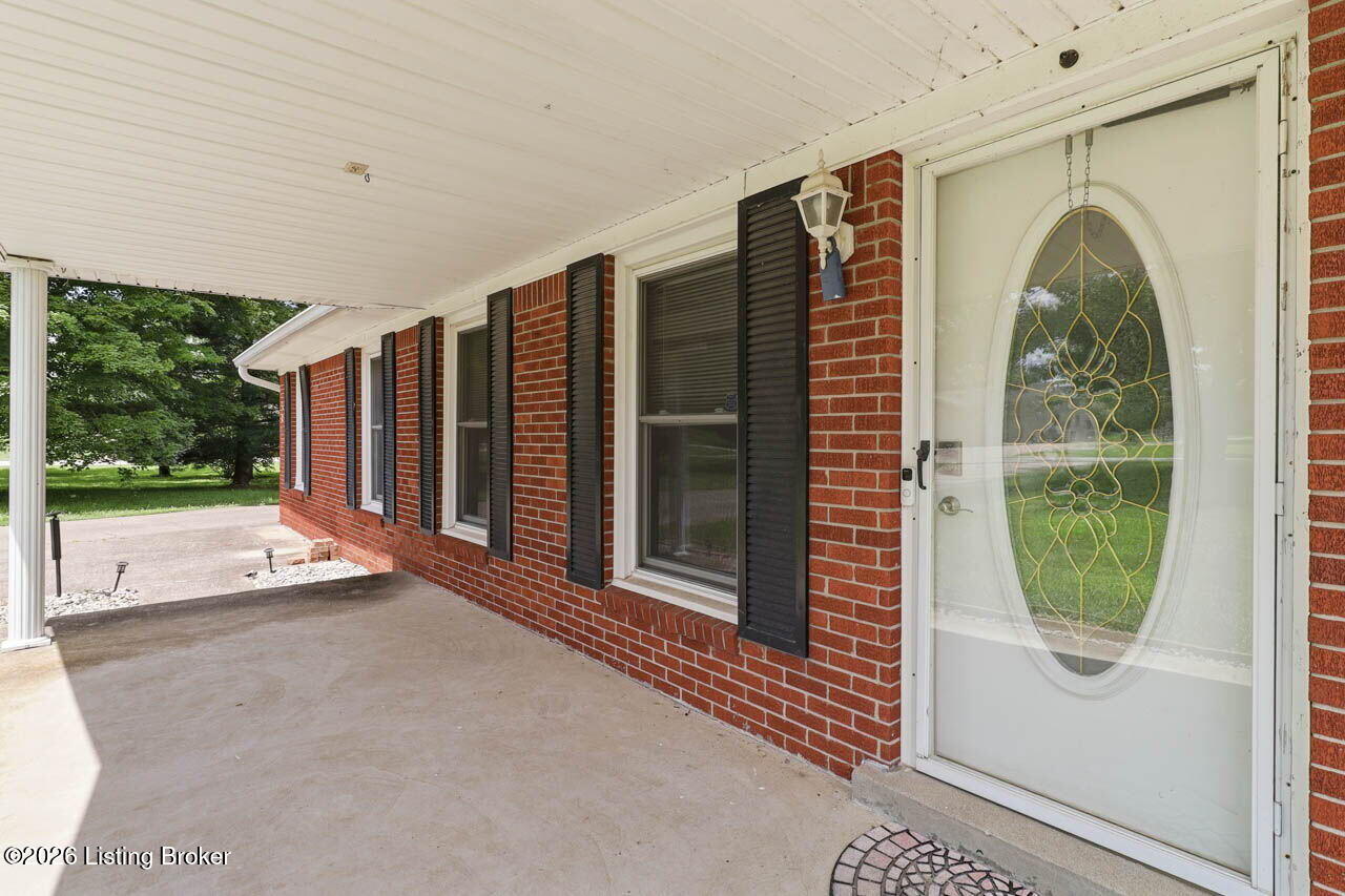 306 Pats Ln