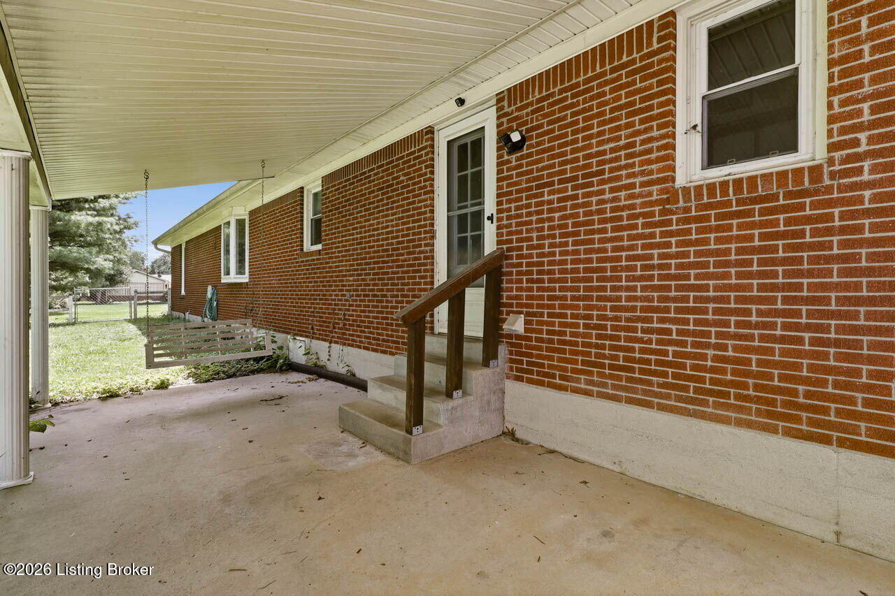 306 Pats Ln