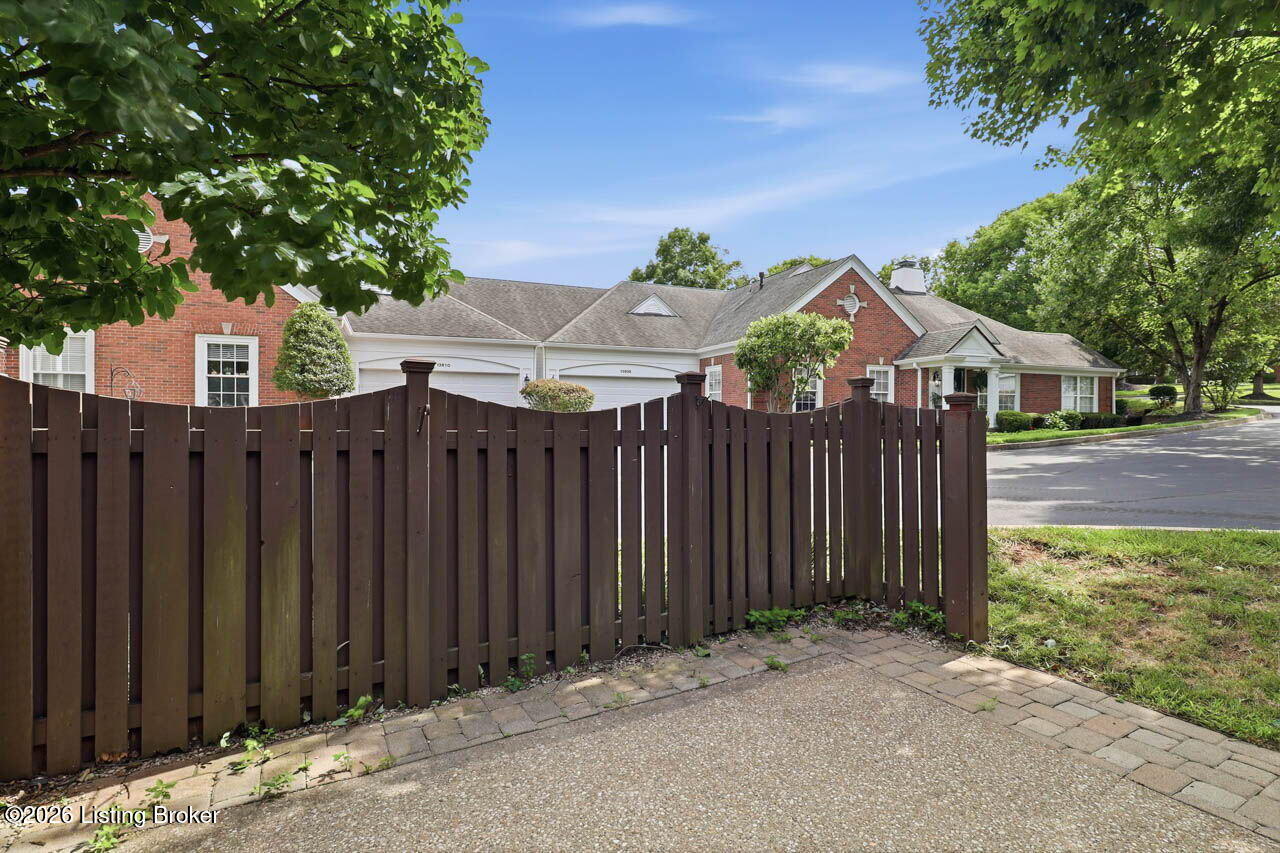 13615 Arbor Crest Cir