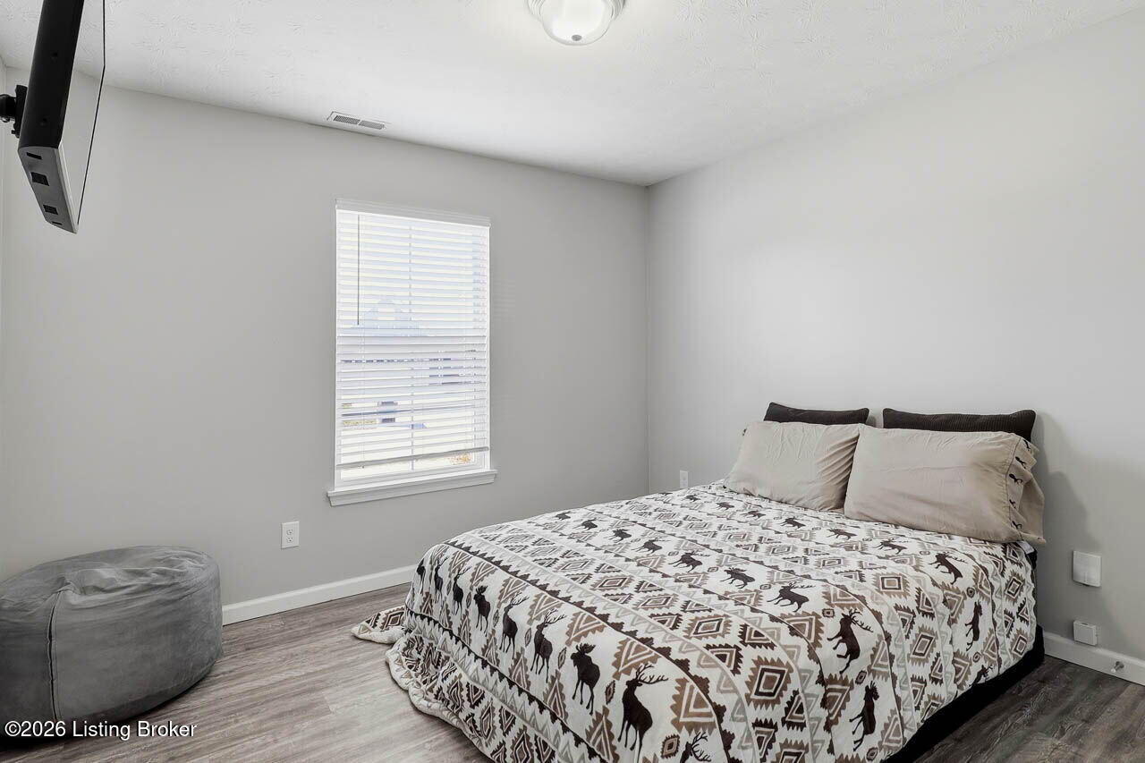 10917 Hidden Trail Ct