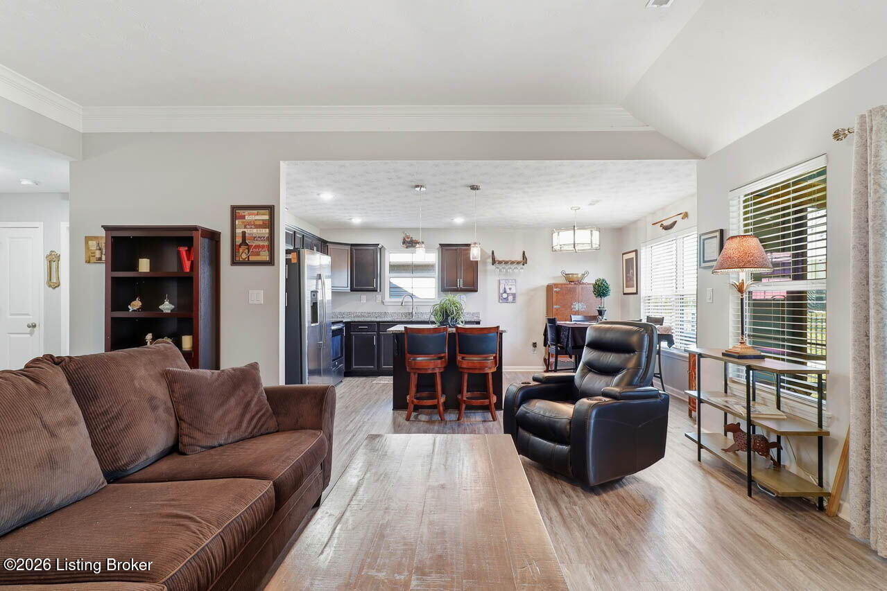 10917 Hidden Trail Ct