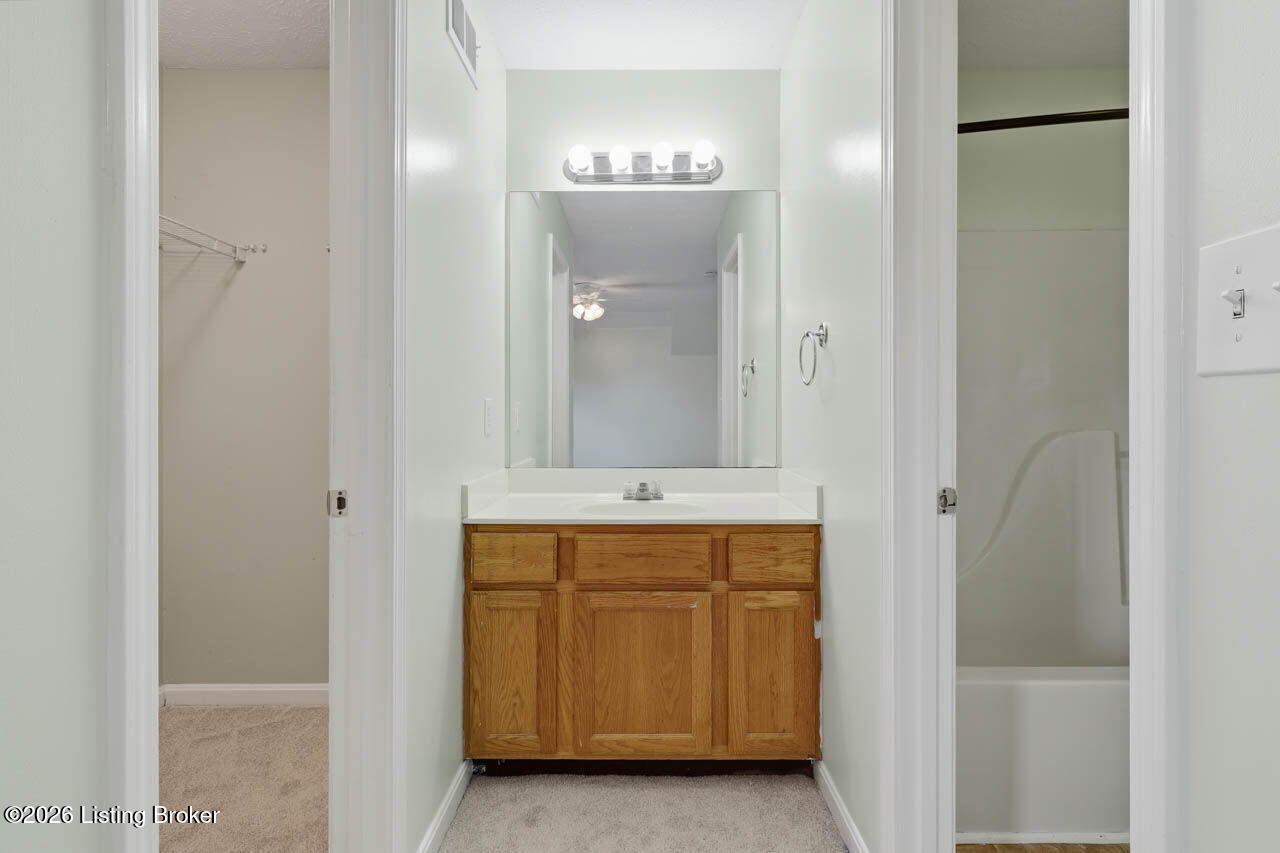 12011 Bay Run Dr