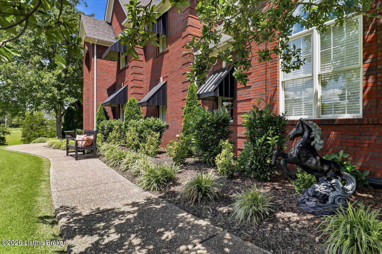 368 Cedar Lake Dr