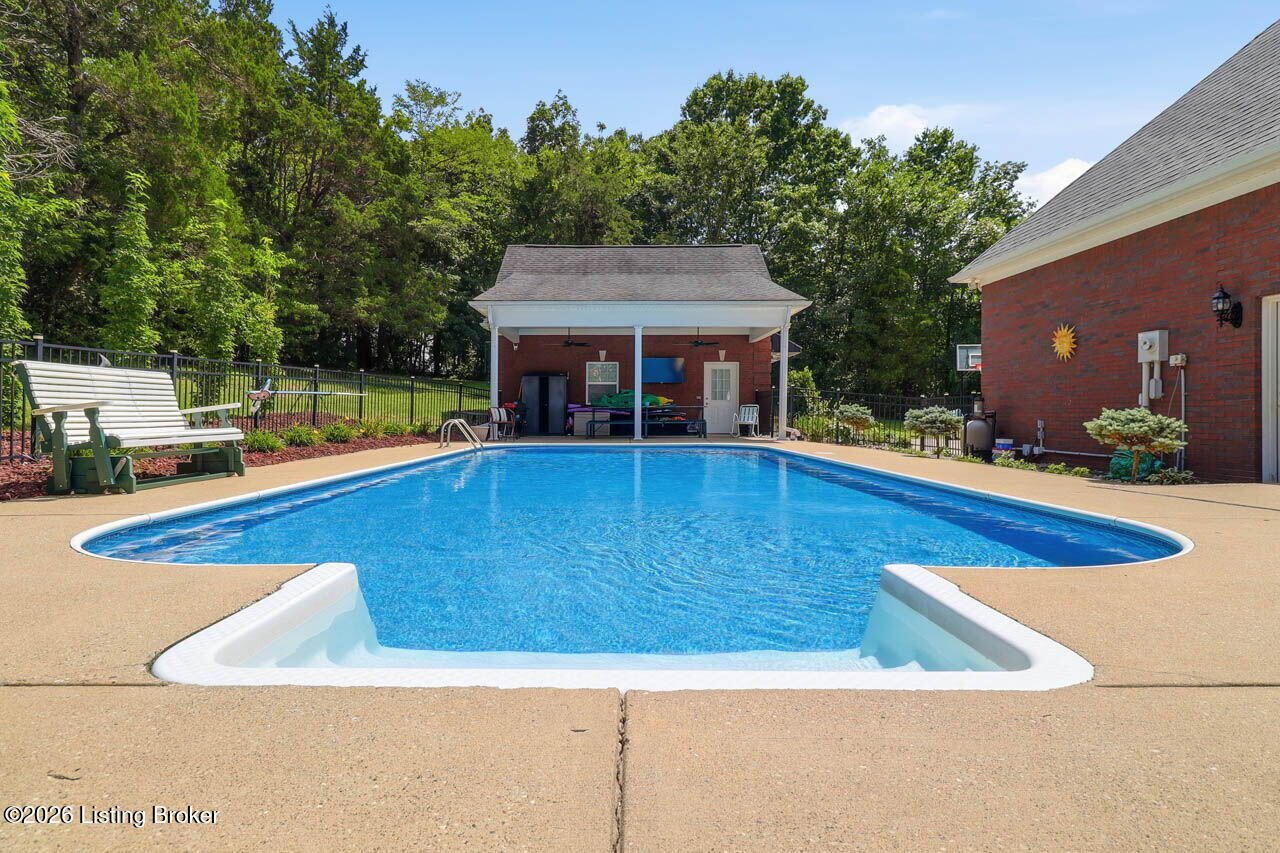 368 Cedar Lake Dr