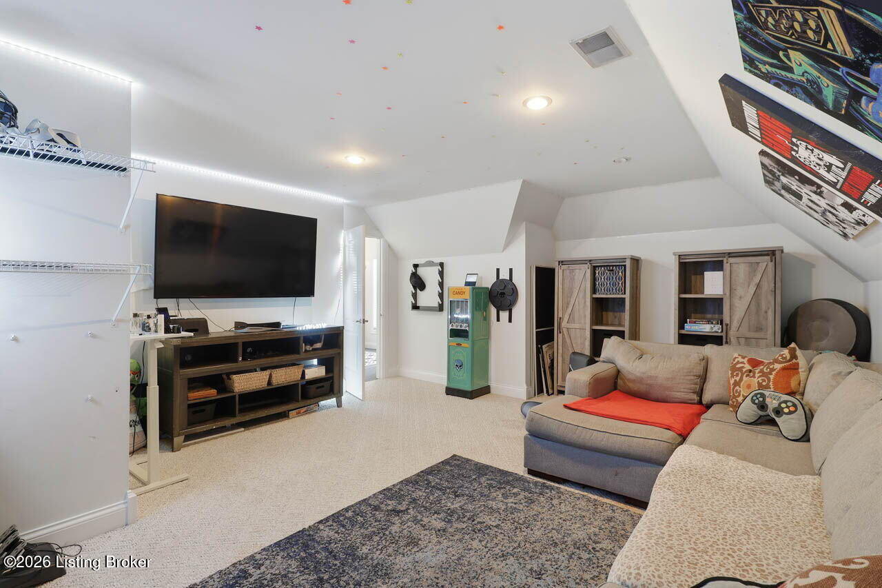 368 Cedar Lake Dr