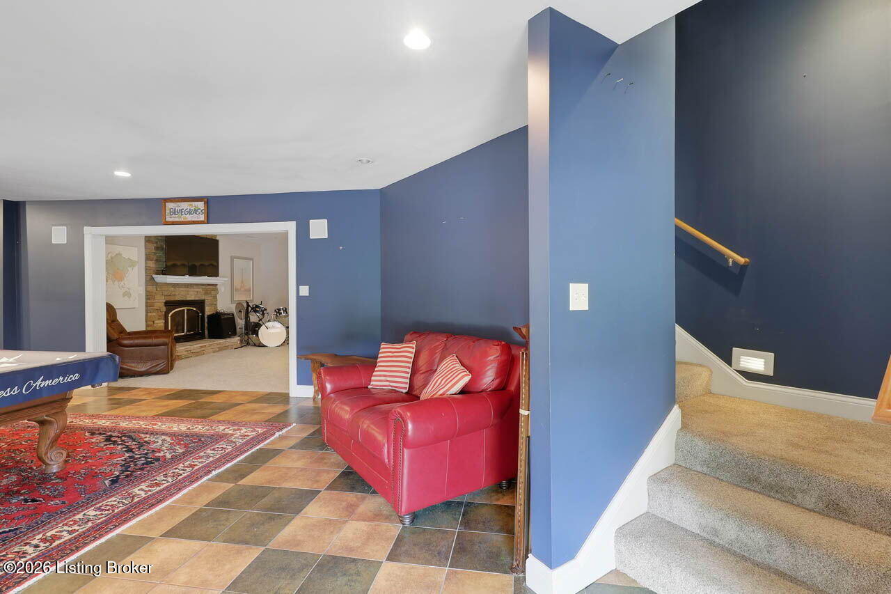 368 Cedar Lake Dr
