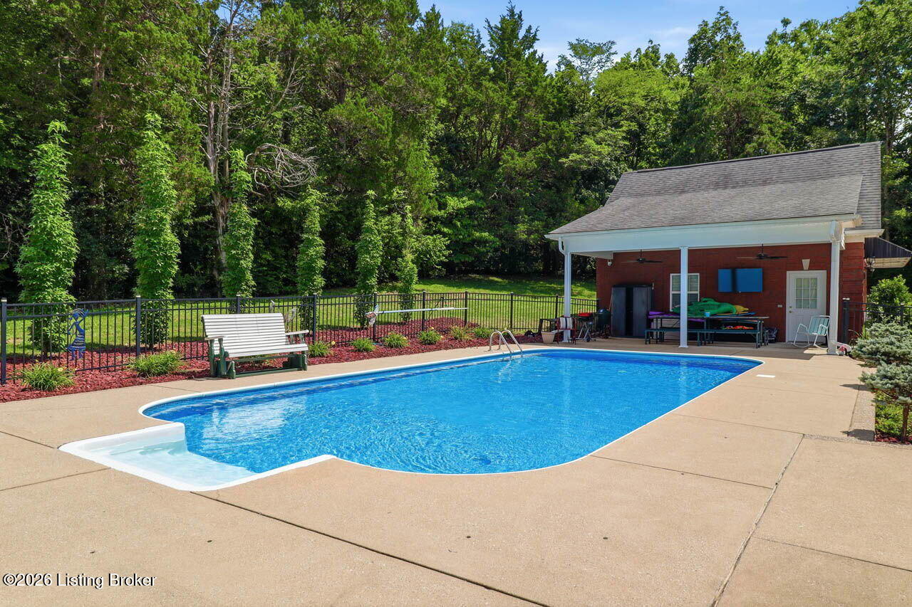 368 Cedar Lake Dr