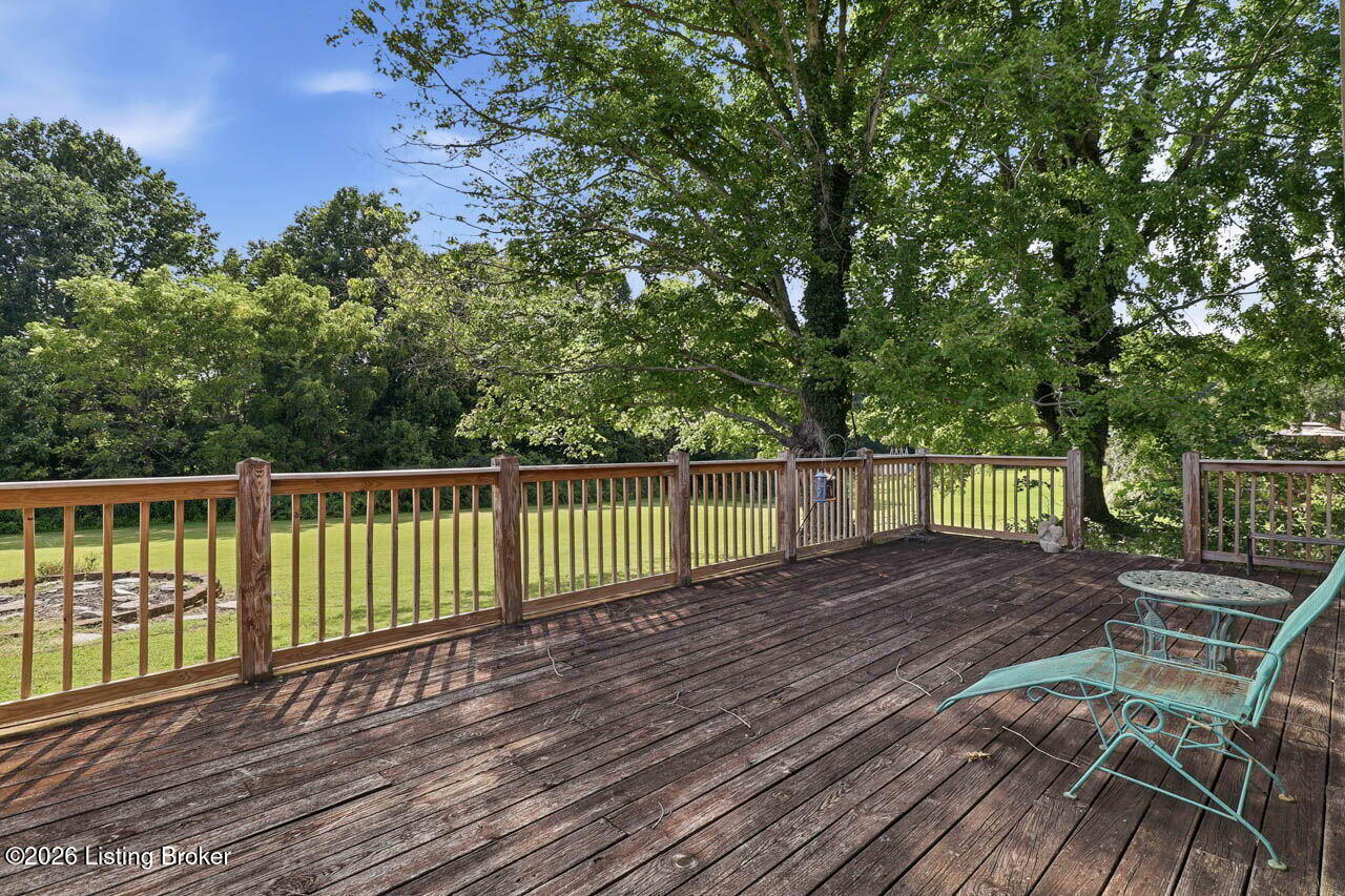 7419 Sunset Ln