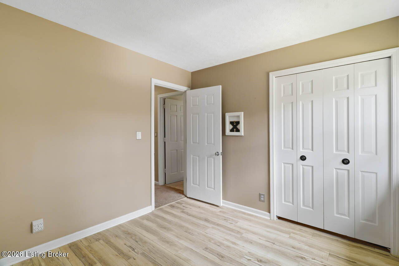 10504 Larkhall Ct