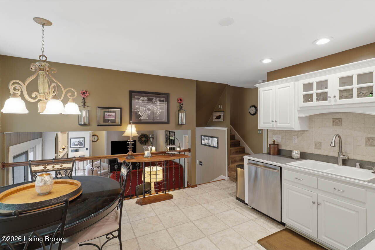 10504 Larkhall Ct