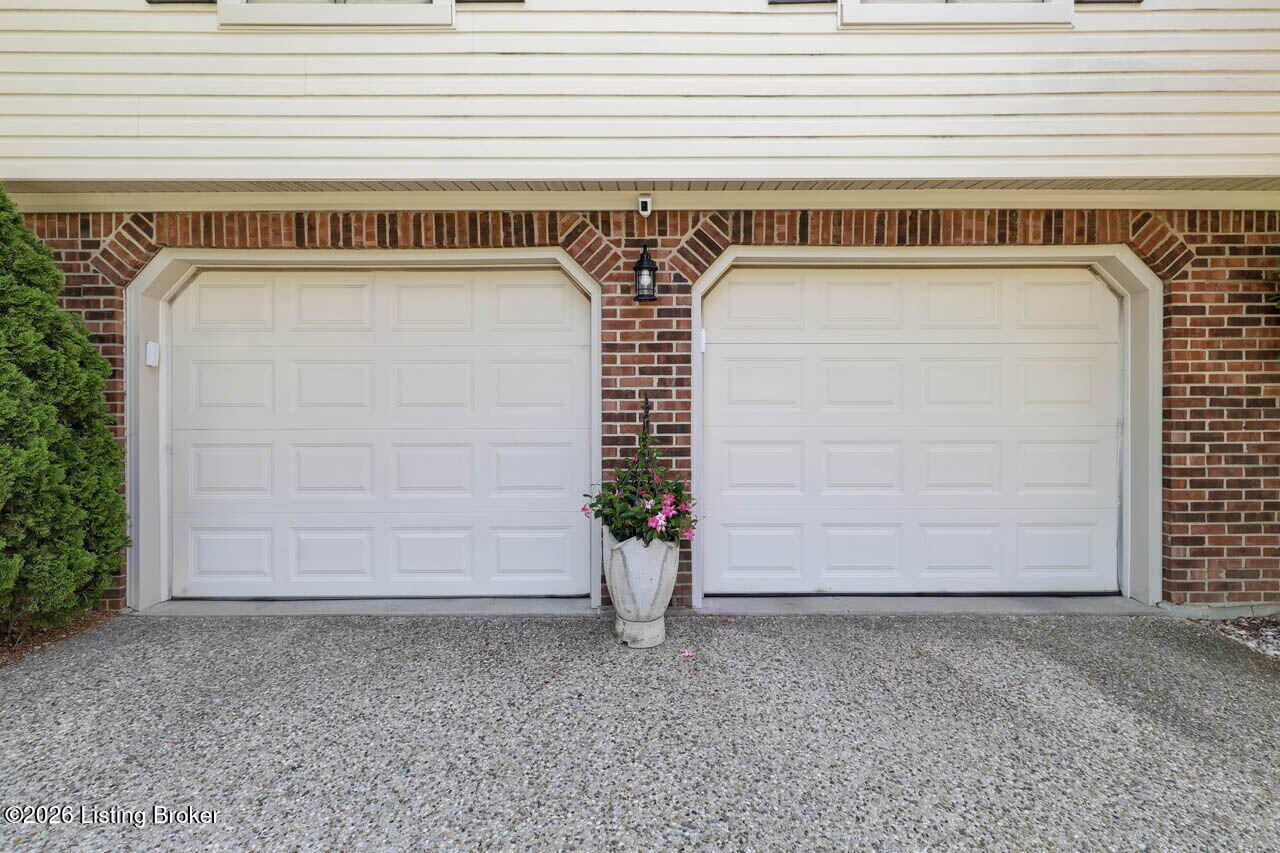10504 Larkhall Ct
