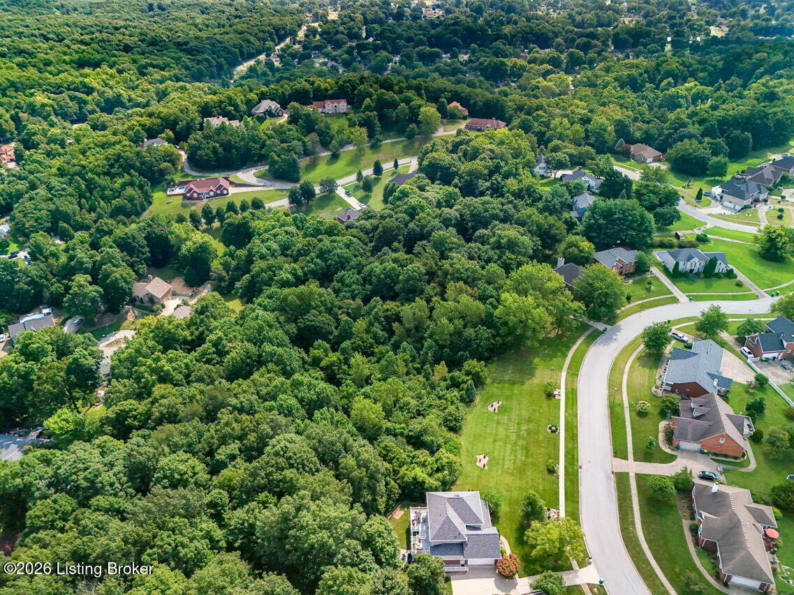 2009 Hillcircle Rd
