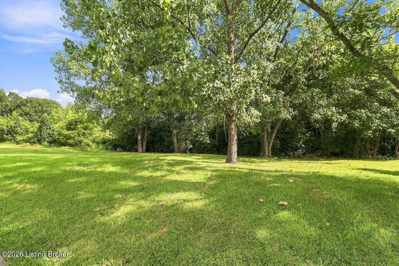 2009 Hillcircle Rd