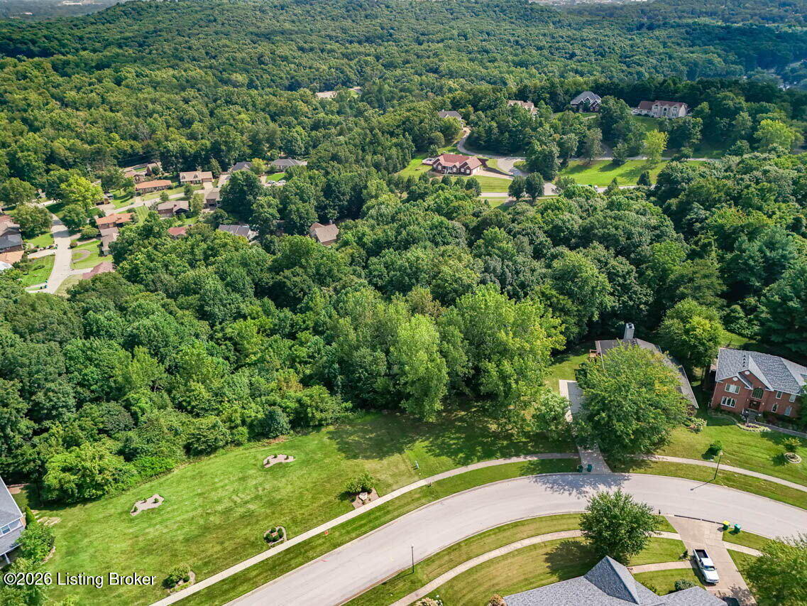 2009 Hillcircle Rd