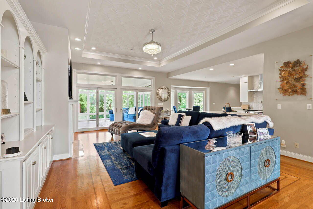 5415 River Creek Ct