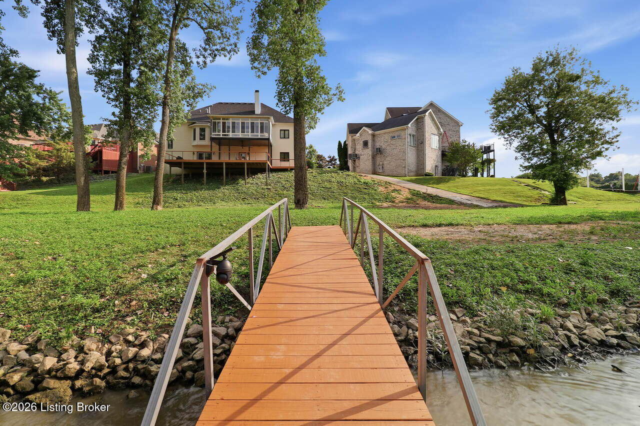 5415 River Creek Ct