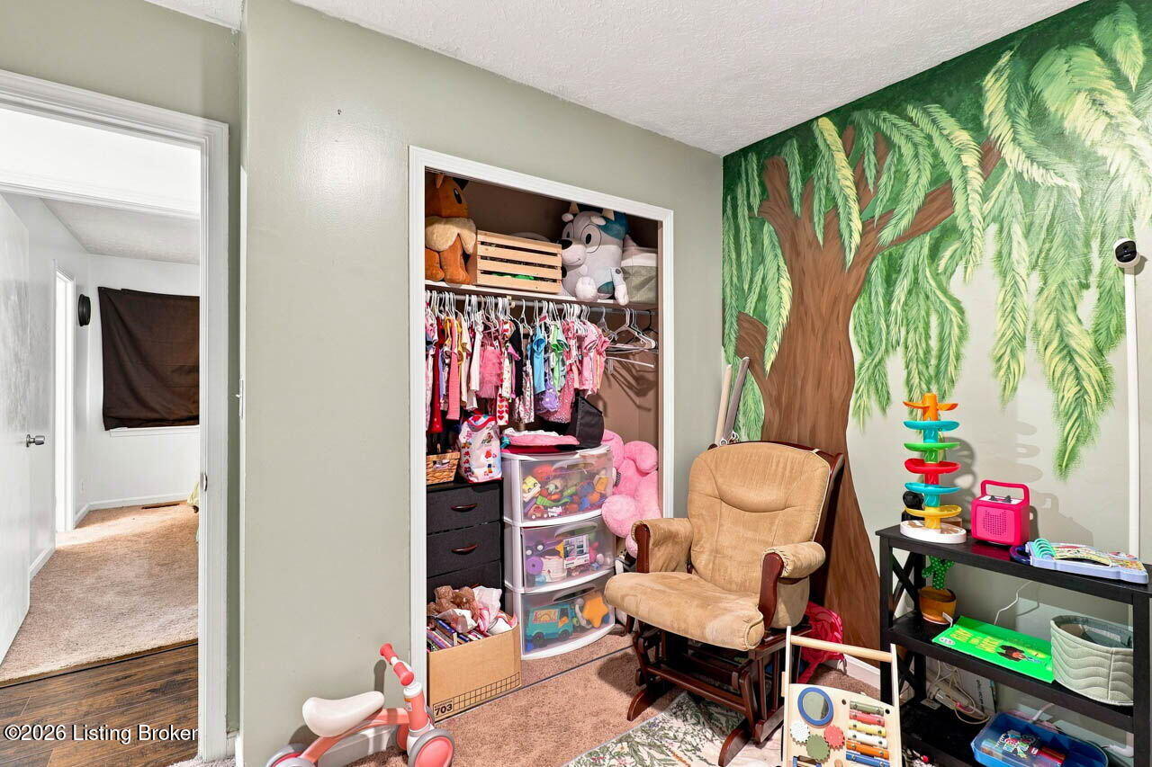 6609 Monty Ln