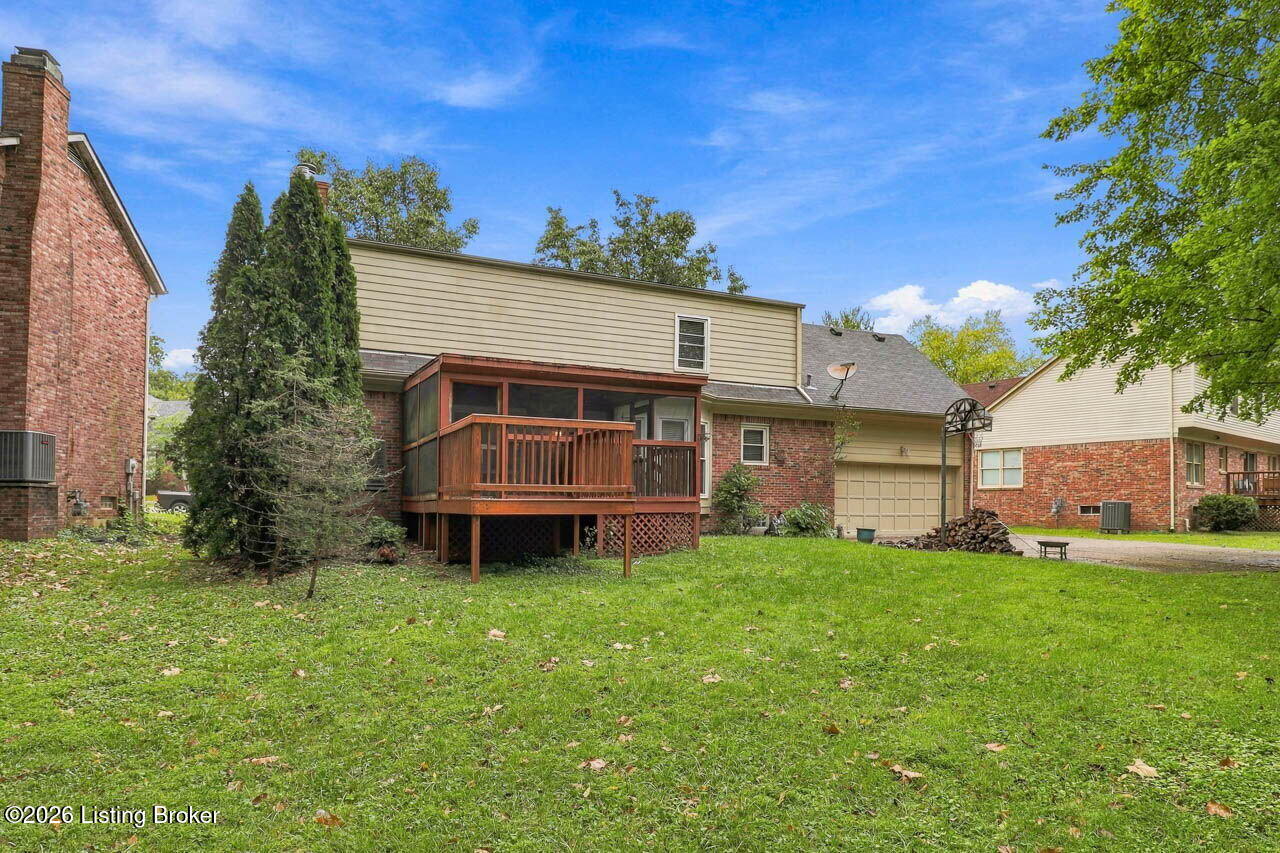 1118 Blackthorn Rd