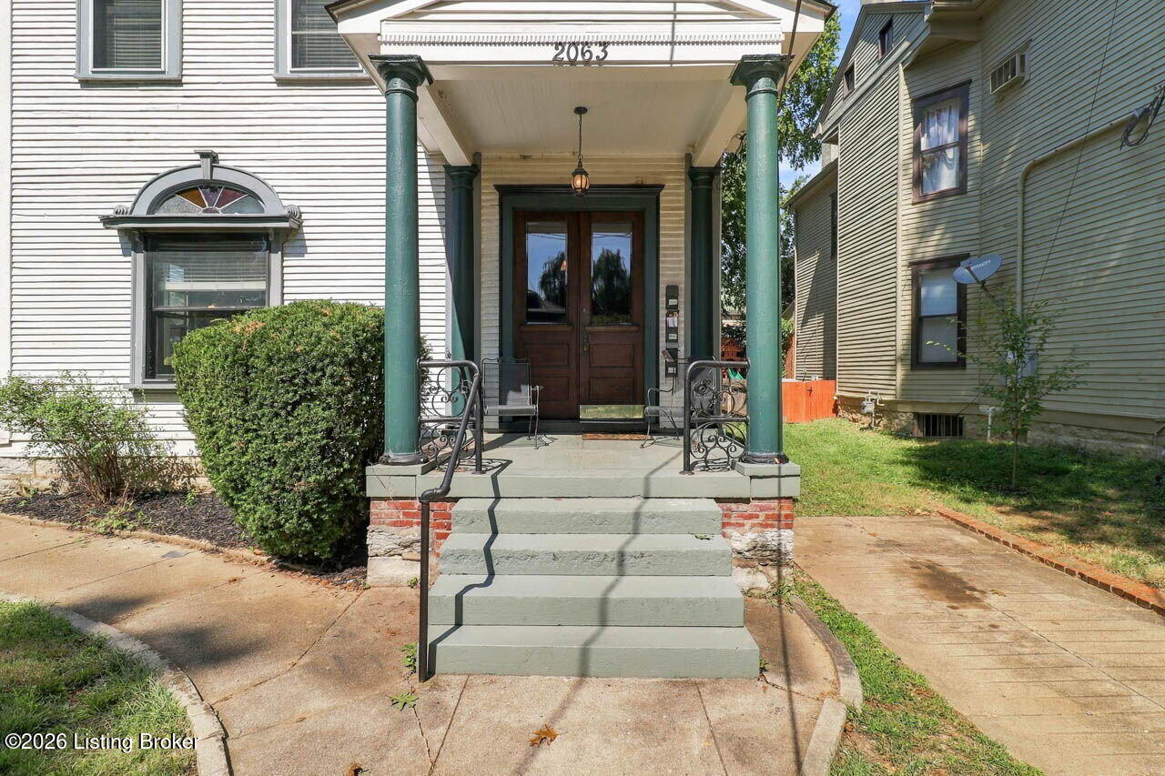 2063 Sherwood Ave