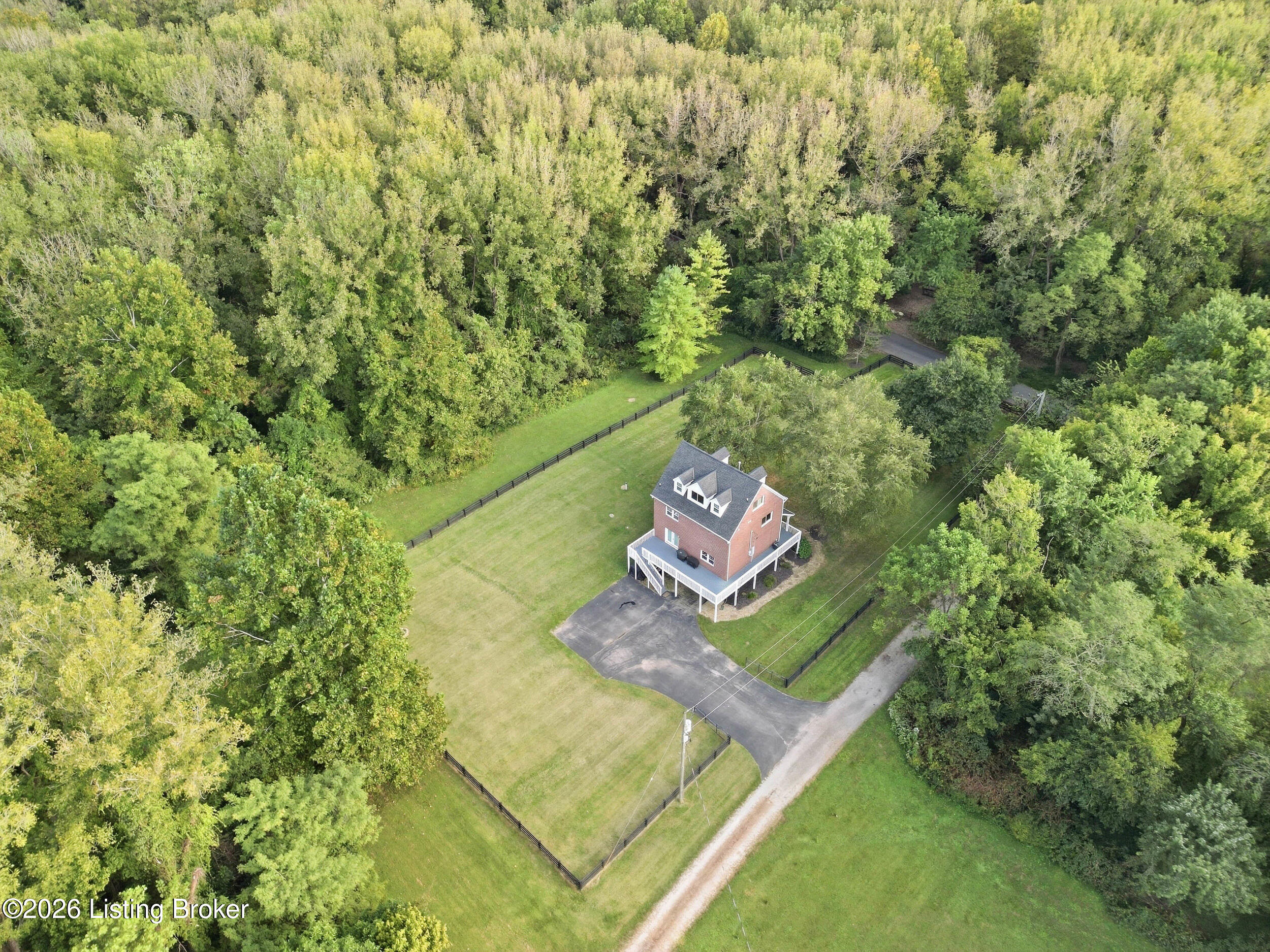14417 Spring Dr