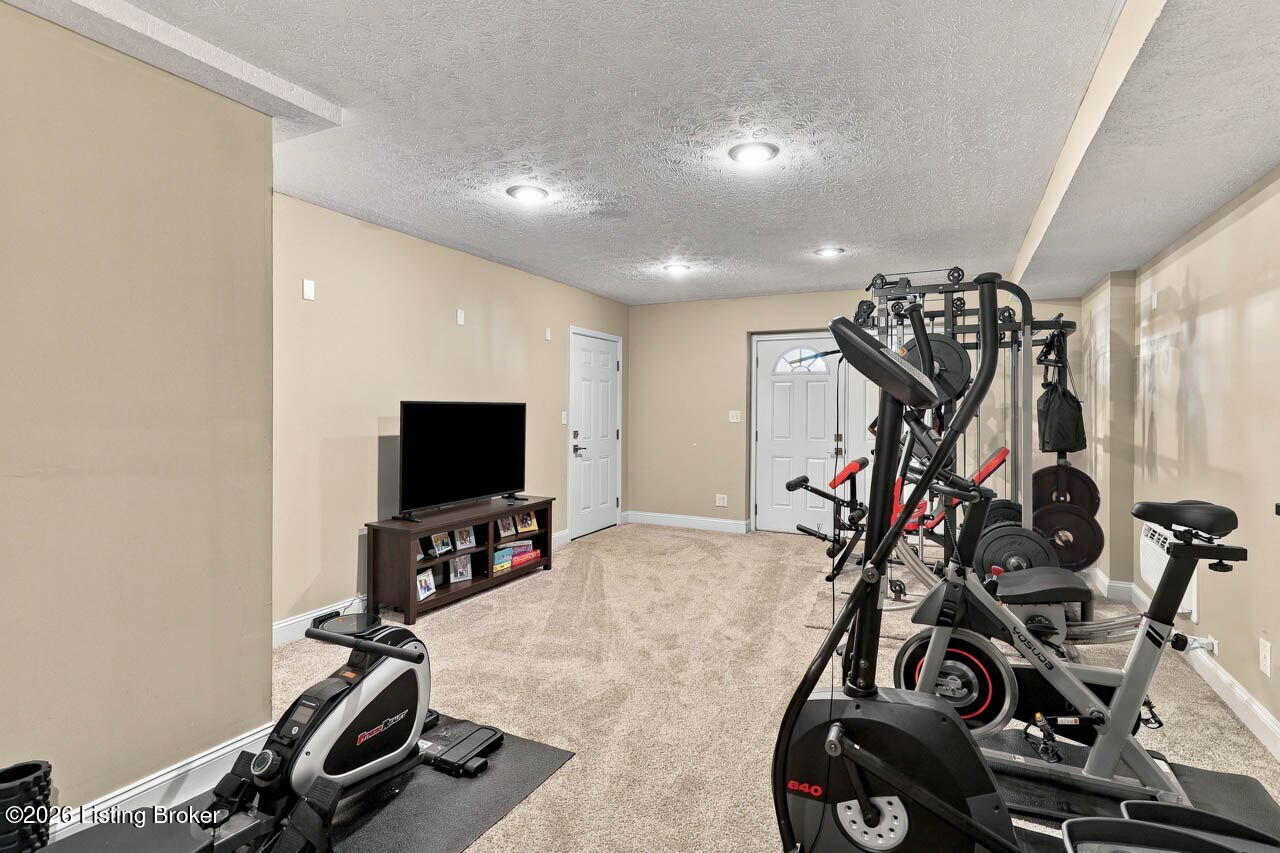 14417 Spring Dr
