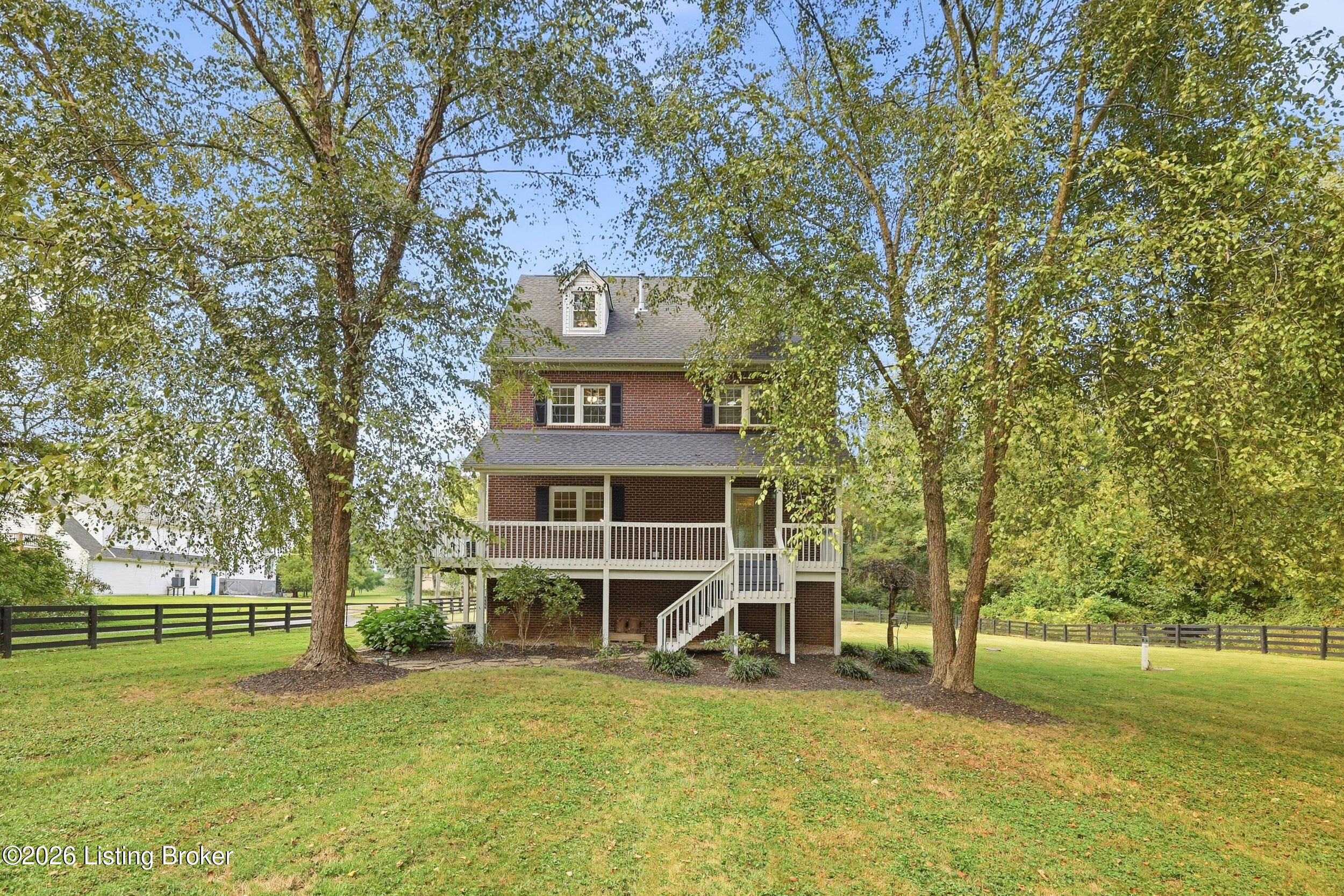 14417 Spring Dr