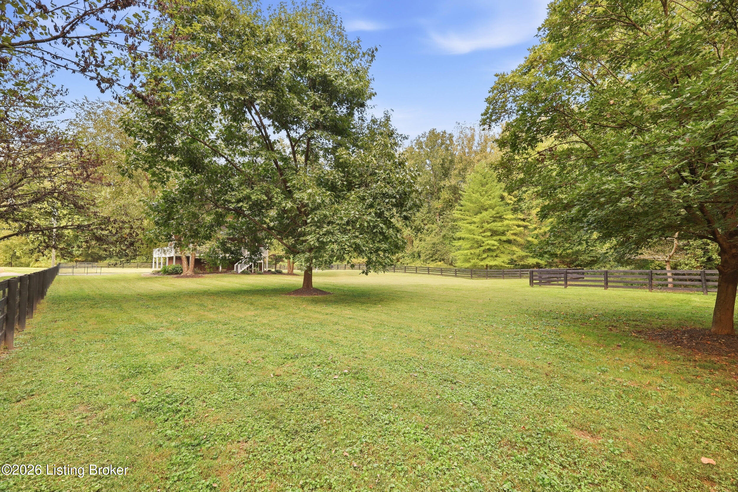 14417 Spring Dr