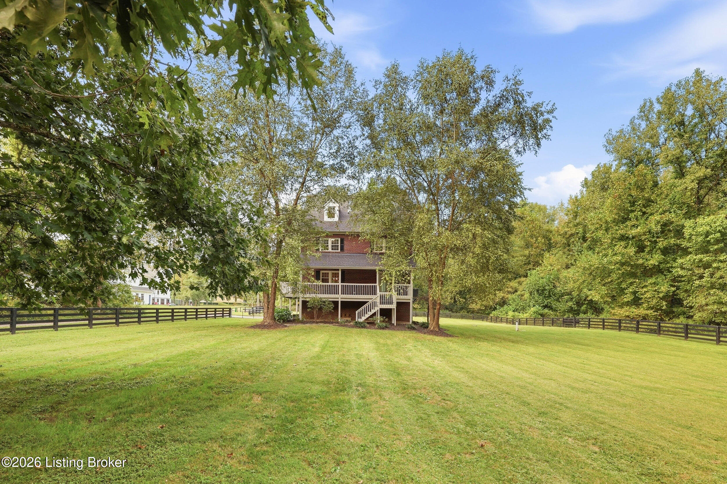 14417 Spring Dr