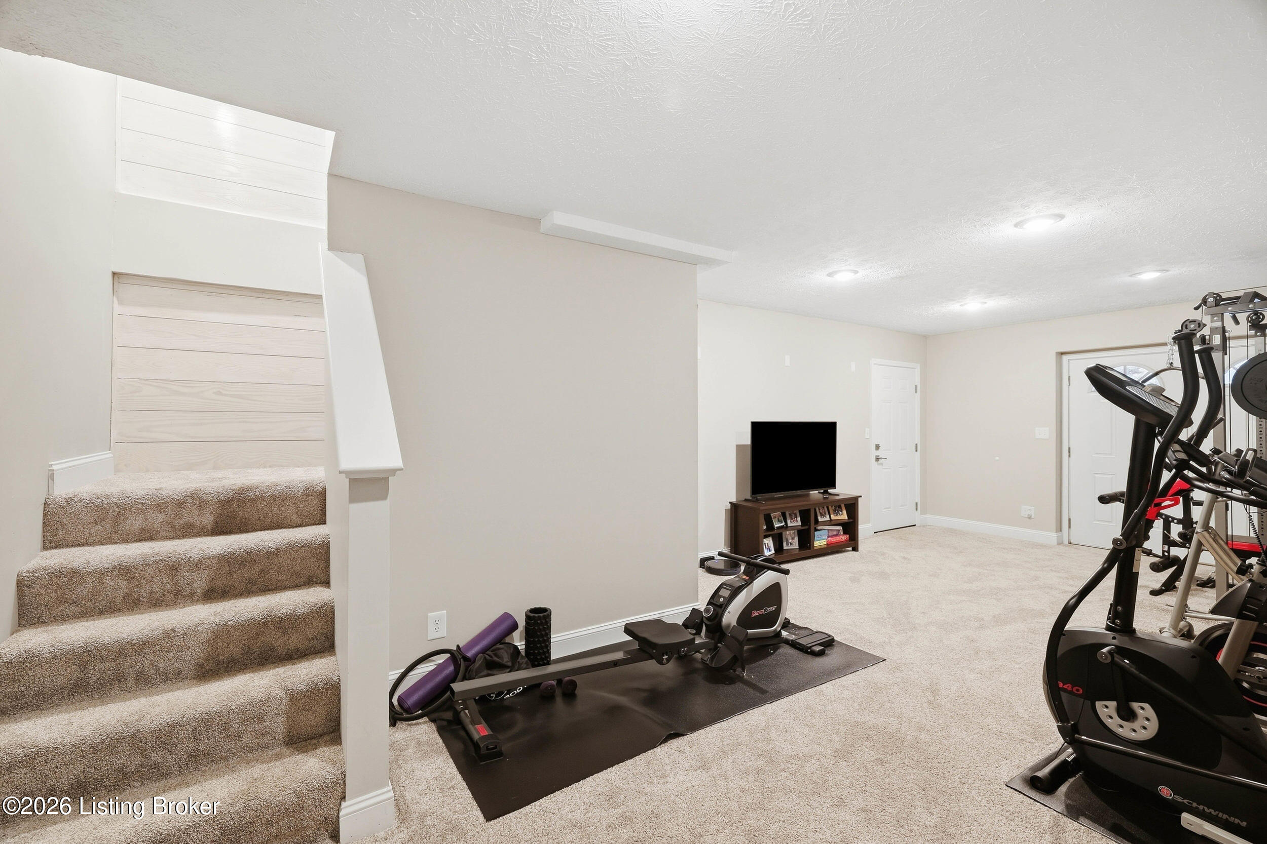 14417 Spring Dr