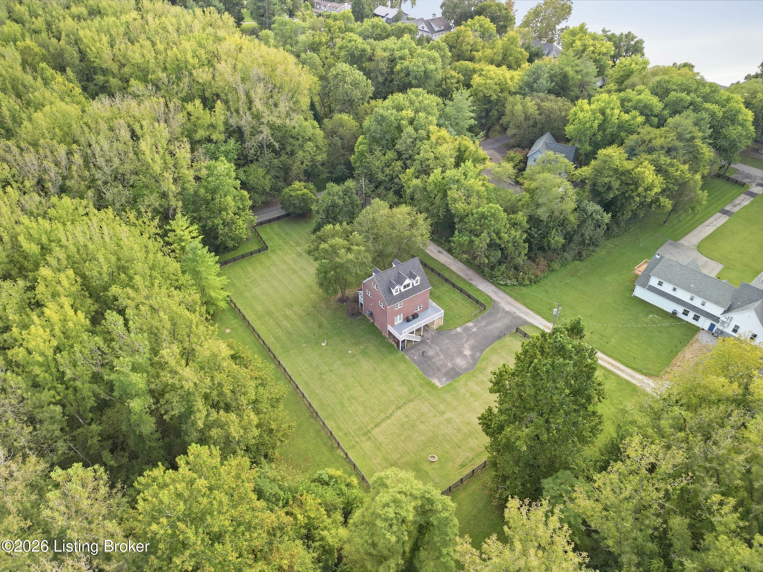 14417 Spring Dr