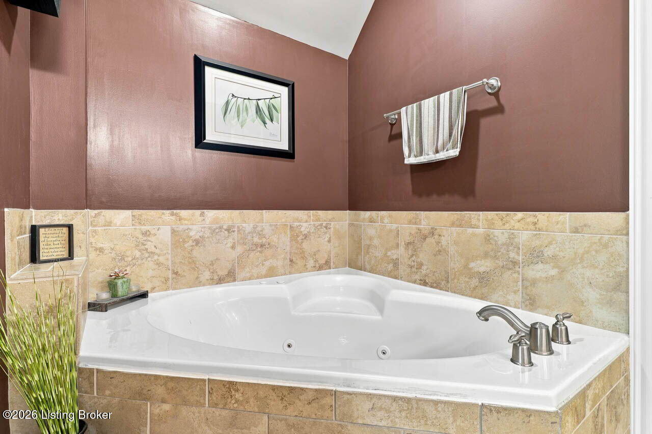 7612 Aspen Ridge Rd
