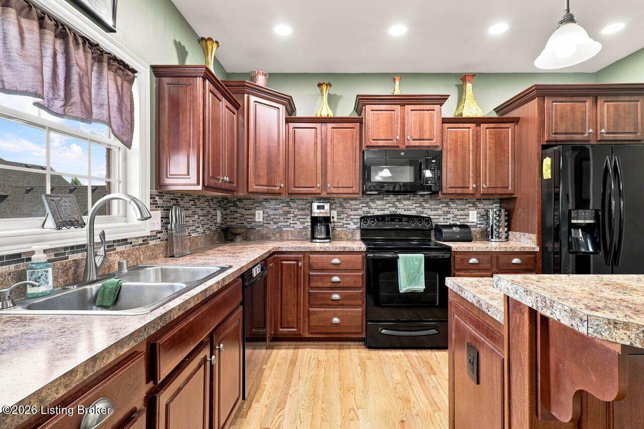 7612 Aspen Ridge Rd