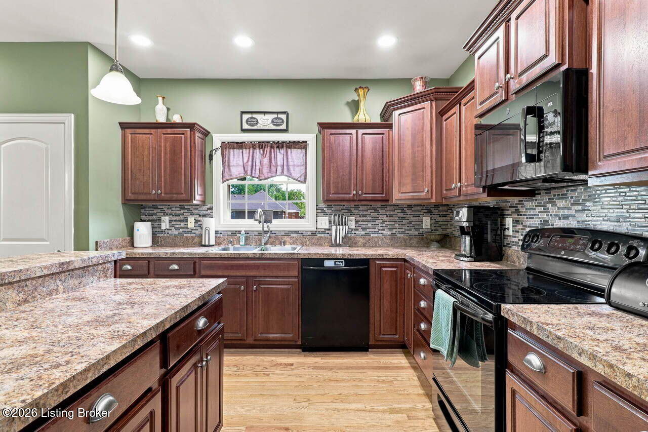 7612 Aspen Ridge Rd
