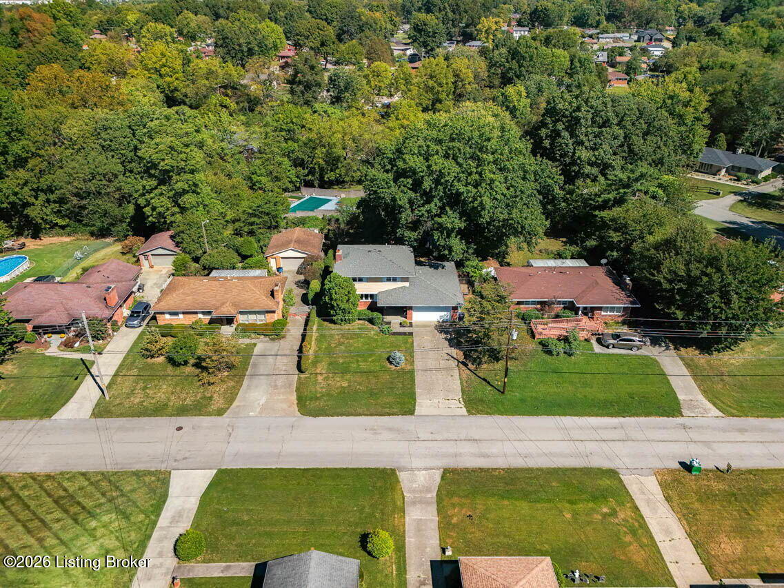 6017 Bay Pine Dr