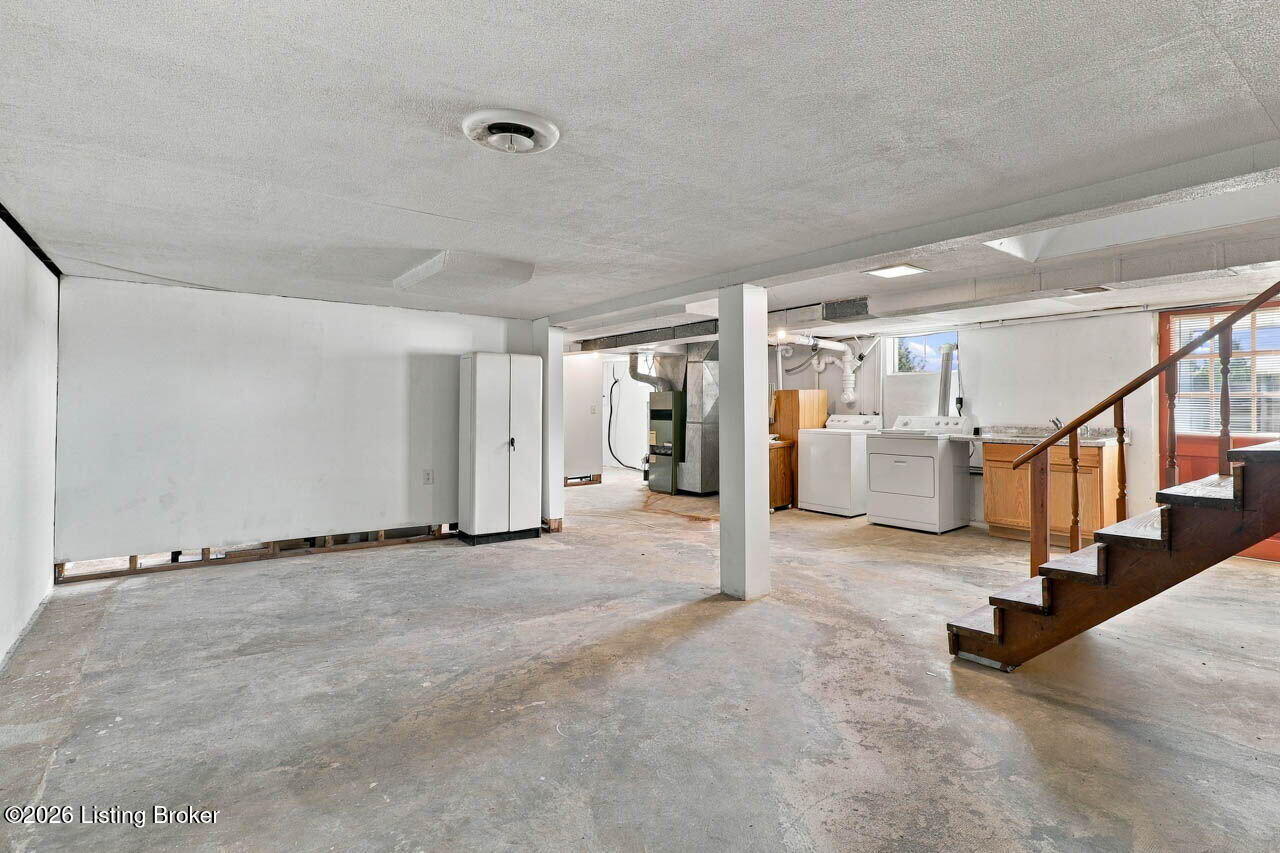 289 Douglas Ln