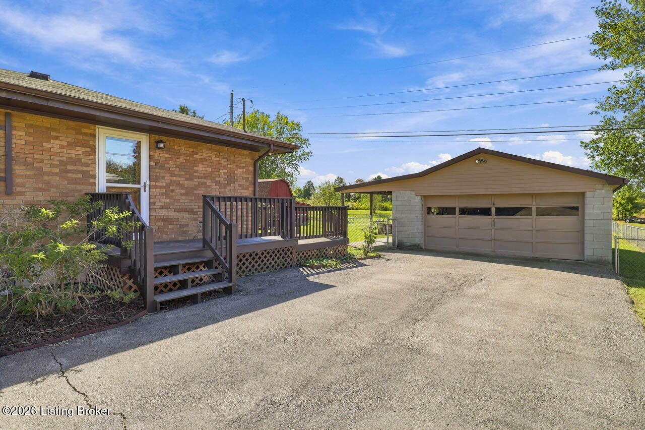 289 Douglas Ln