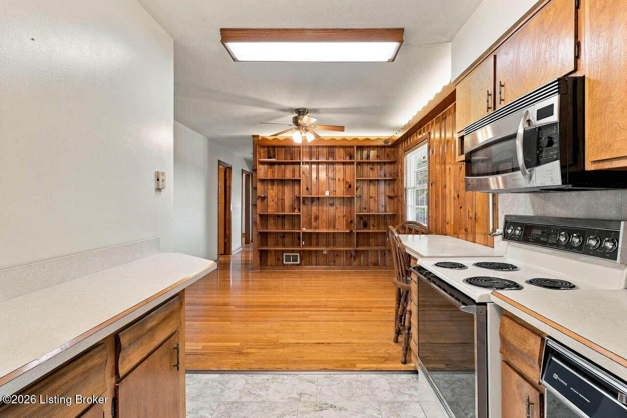 289 Douglas Ln