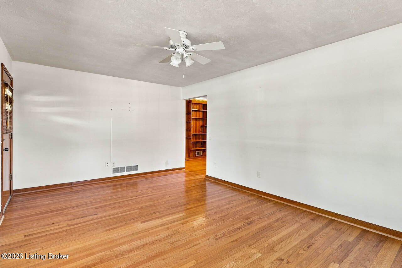 289 Douglas Ln