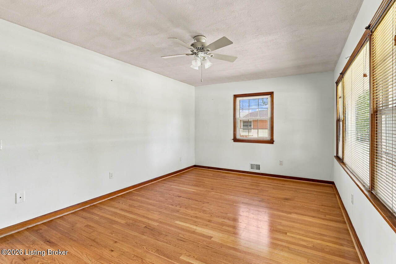 289 Douglas Ln