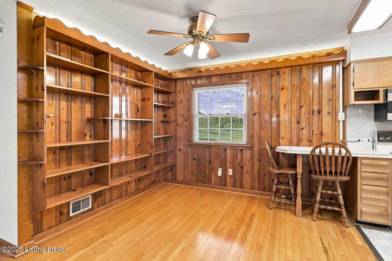 289 Douglas Ln