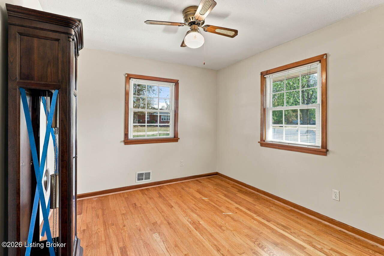 289 Douglas Ln