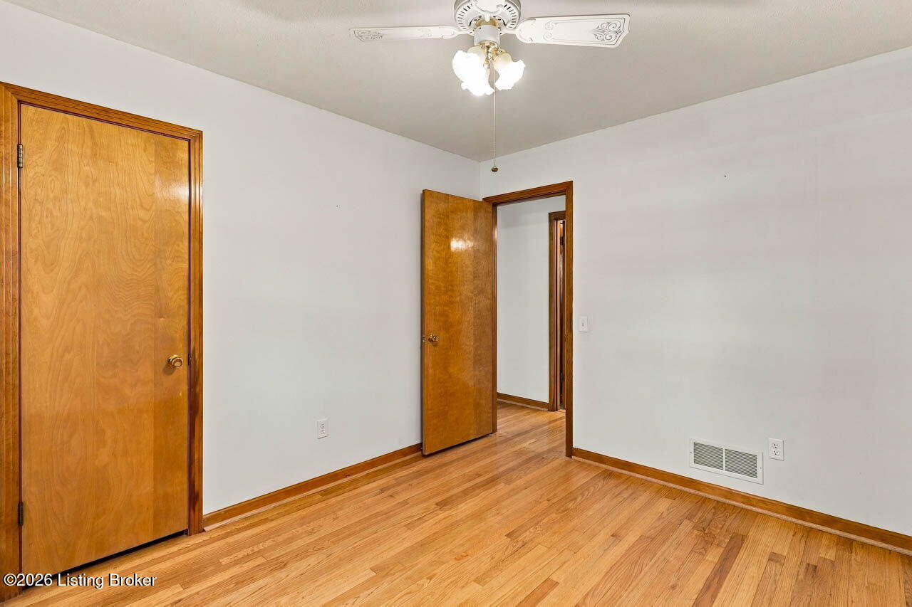 289 Douglas Ln