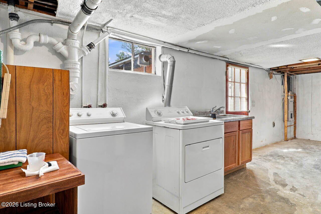 289 Douglas Ln