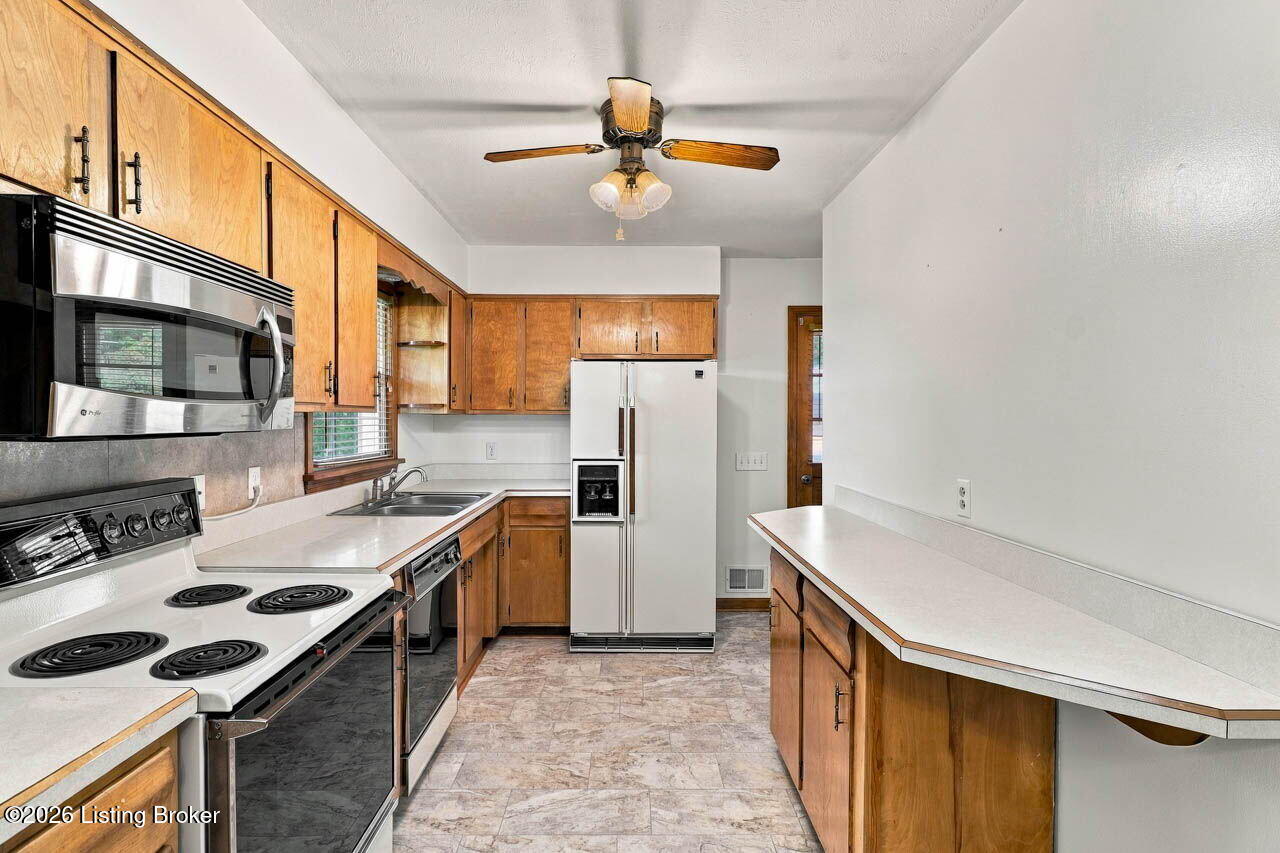 289 Douglas Ln
