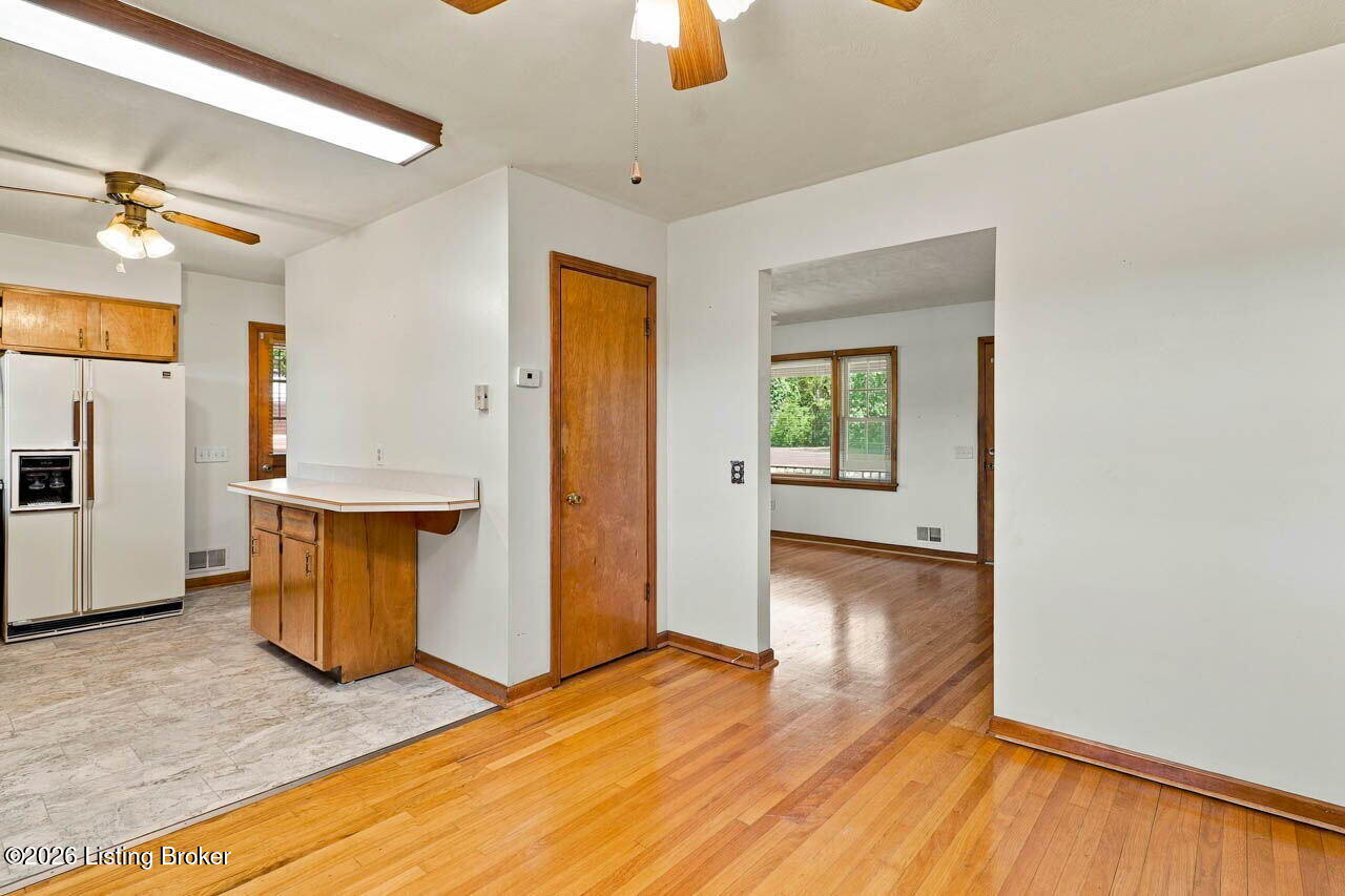 289 Douglas Ln
