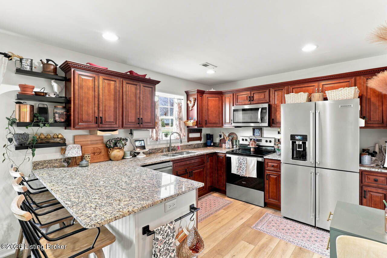 104 Sweetspire Dr