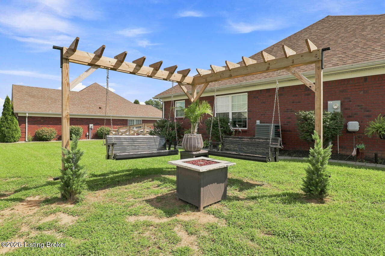 104 Sweetspire Dr