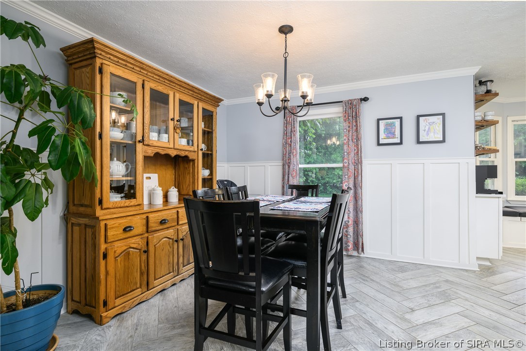 1101 Eastridge Drive