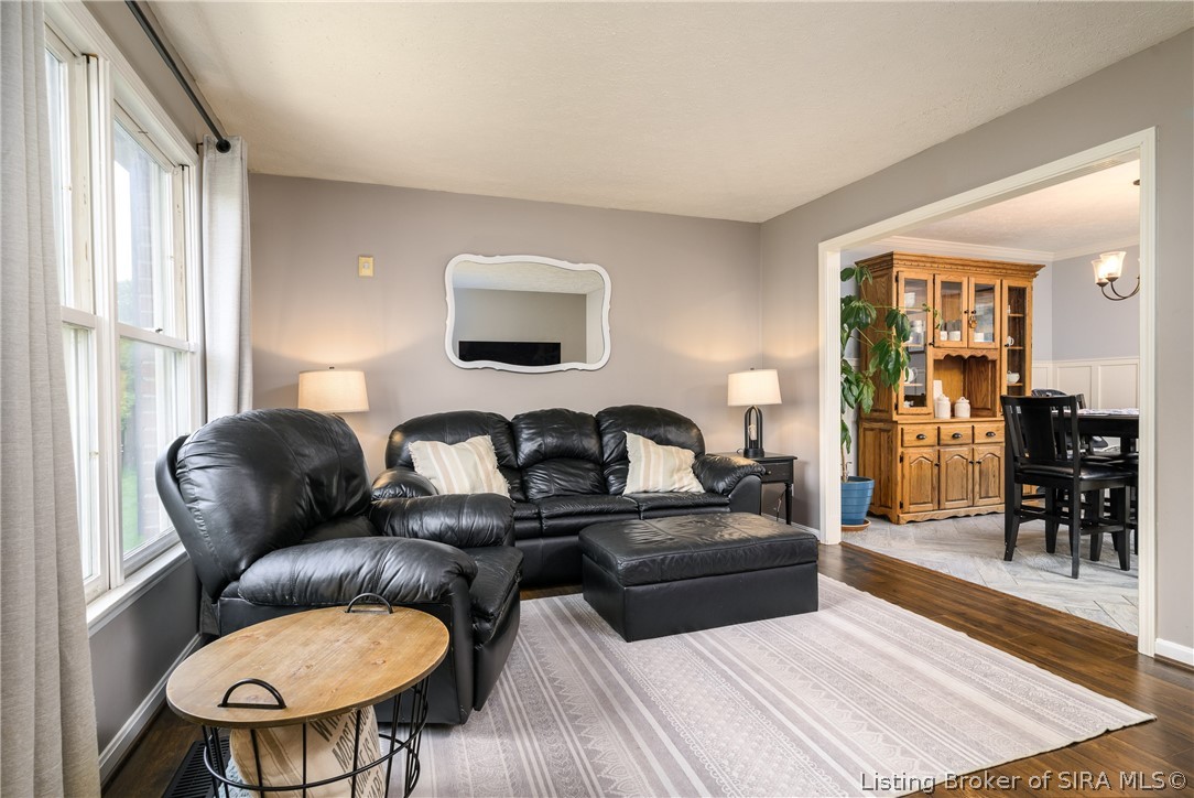 1101 Eastridge Drive